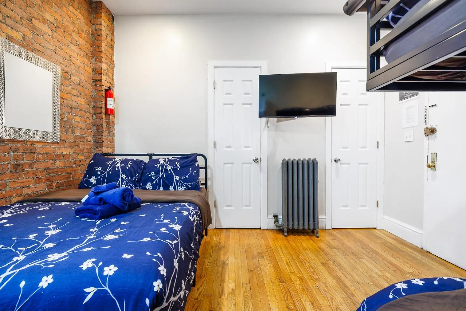 Studios In New York 0*,