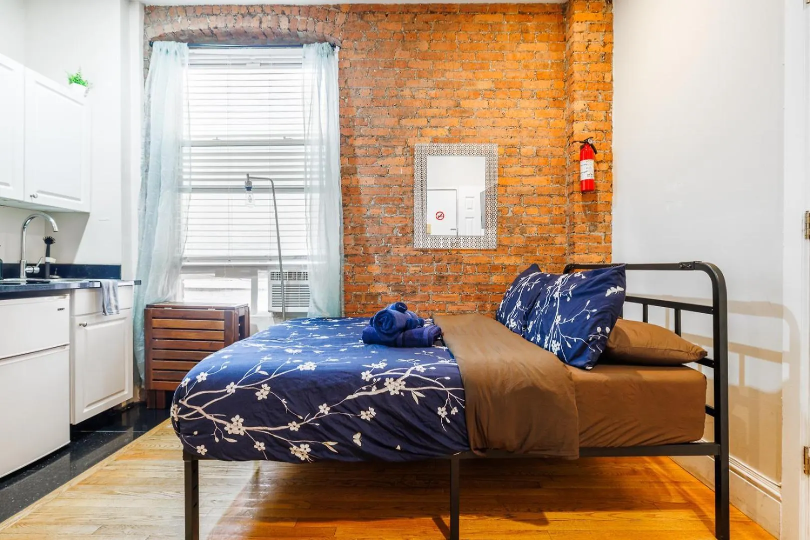 Studios In New York Apartment
