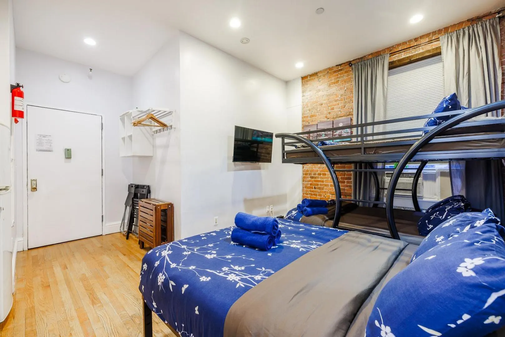 Studios In New York Apartment