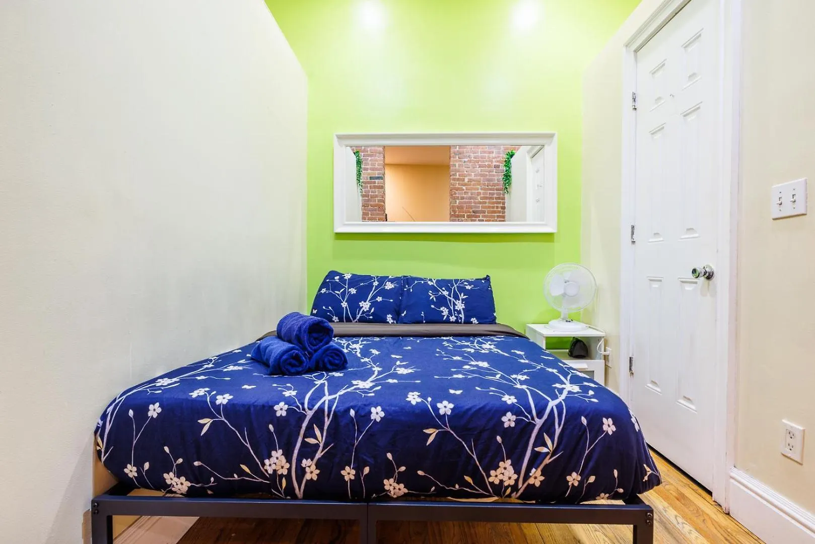 Studios In New York Apartment